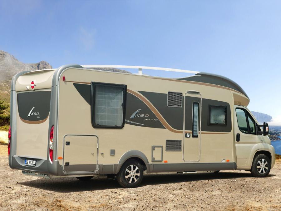  Burstner Ixeo + 2010 года  (фото 10 из 12)
